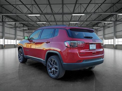 New 2026 Jeep Compass Latitude image 3