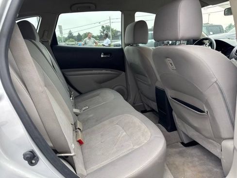 Used 2011 Nissan Rogue S AWD/4WD image 9