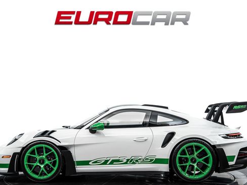 Used 2023 Porsche 911 GT3 RS RWD image 2
