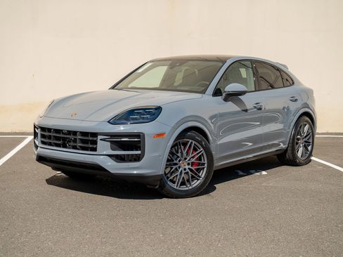 New 2026 Porsche Cayenne S image 1