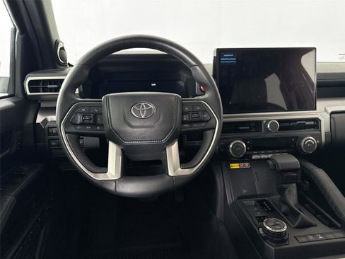 Certified 2026 Toyota 4Runner TRD Off-Road Premium image 33