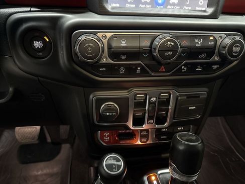 Used 2021 Jeep Wrangler Unlimited Rubicon image 17