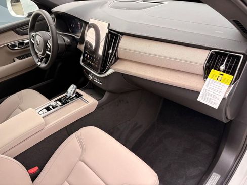 New 2026 Volvo XC90 B6 Plus AWD/4WD image 28