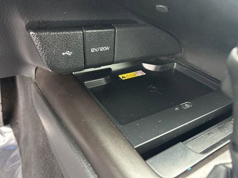 Used 2024 Toyota Camry XSE image 11