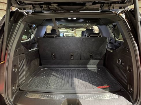 Used 2021 GMC Yukon XL Denali w/ Denali Ultimate Package AWD/4WD image 19