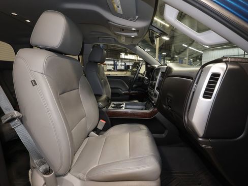 Used 2018 GMC Sierra 1500 SLT w/ SLT Premium Package image 17