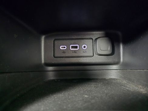 Used 2019 Chevrolet Equinox LT w/ Driver Convenience Package FWD image 26