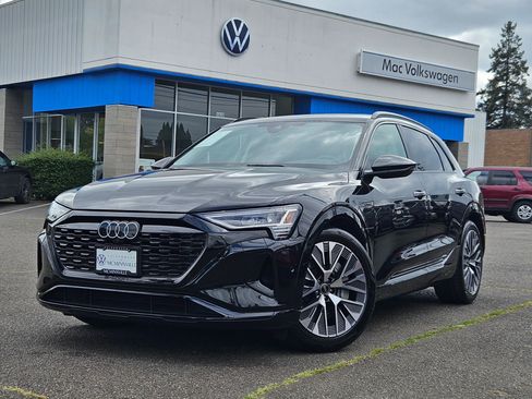 Used 2024 Audi Q8 e-tron Premium Plus w/ Premium Plus Package AWD/4WD image 1