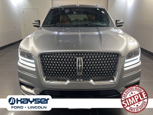 Used 2020 Lincoln Navigator Reserve w/ Luxury Package image 2