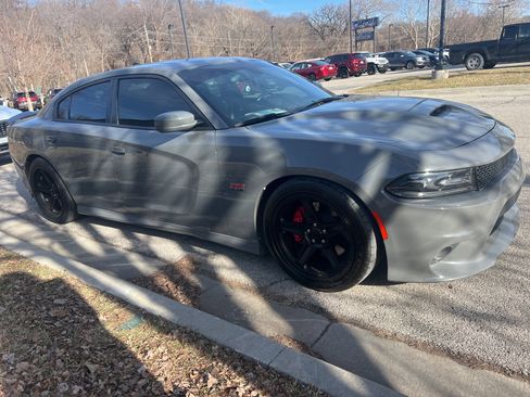 Used 2017 Dodge Charger R/T Scat Pack w/ Driver Confidence Group image 3