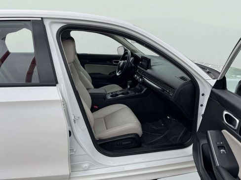Used 2024 Honda Civic Touring image 41