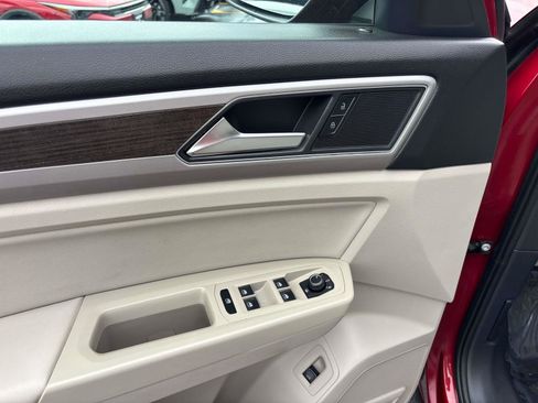 Used 2019 Volkswagen Atlas SE w/ Towing Package AWD/4WD image 19