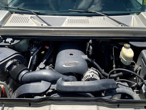Used 2003 HUMMER H2 w/ Preferred Equipment Group AWD/4WD image 25