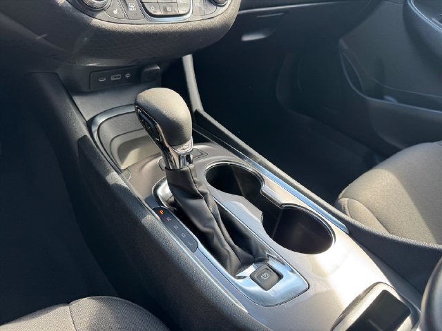 Used 2025 Chevrolet Malibu LT FWD image 21