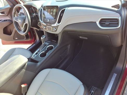 Used 2018 Chevrolet Equinox Premier image 15
