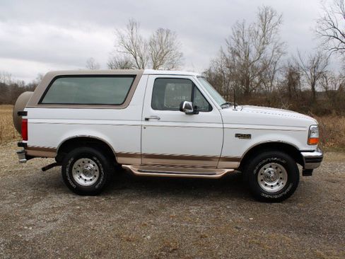 Used 1996 Ford Bronco Eddie Bauer image 3