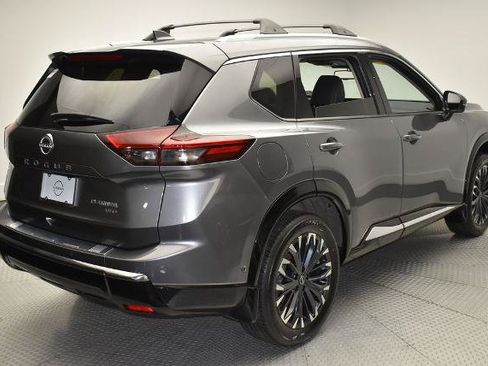 Certified 2026 Nissan Rogue Platinum w/ Platinum Premium Package AWD/4WD image 5
