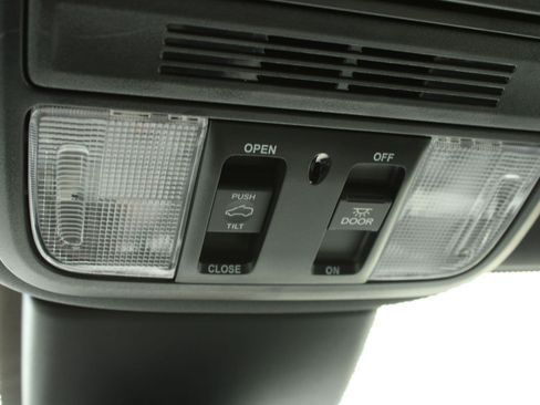 Used 2024 Honda Odyssey Sport image 57