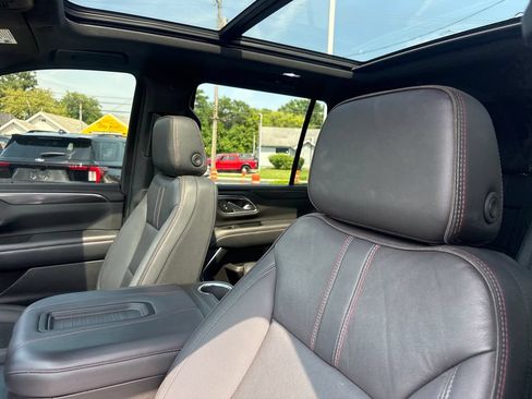 Used 2022 Chevrolet Tahoe RST w/ Luxury Package AWD/4WD image 29