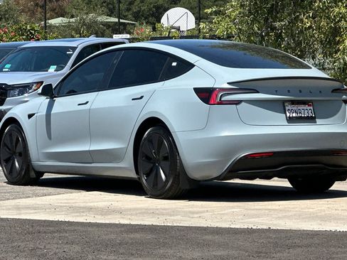 Used 2024 Tesla Model 3 Standard Range RWD image 6