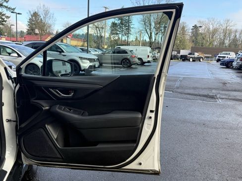 Used 2021 Subaru Outback Premium image 18