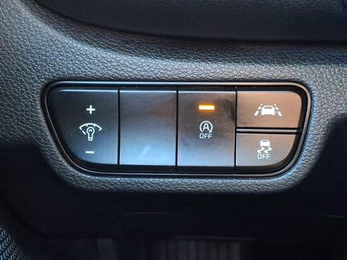 Used 2021 Kia Seltos SX w/ SX Sunroof Package image 24