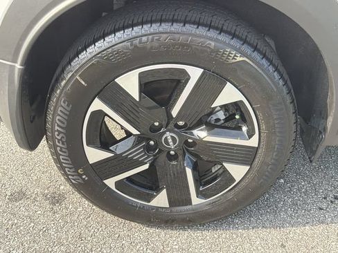 Certified 2026 Nissan Kicks SV w/ SV Premium Package AWD/4WD image 18