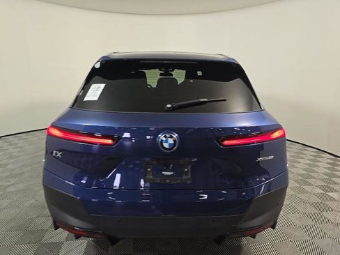 Used 2024 BMW iX xDrive50 w/ Premium Package AWD/4WD image 5