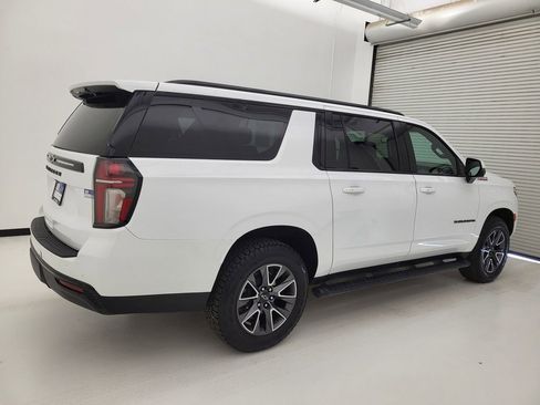 Used 2024 Chevrolet Suburban Z71 w/ Luxury Package AWD/4WD image 29