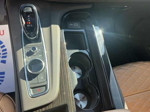 Used 2023 Cadillac Escalade Sport w/ LPO, ONYX Package AWD/4WD image 28