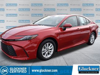 Used 2025 Toyota Camry LE video 1