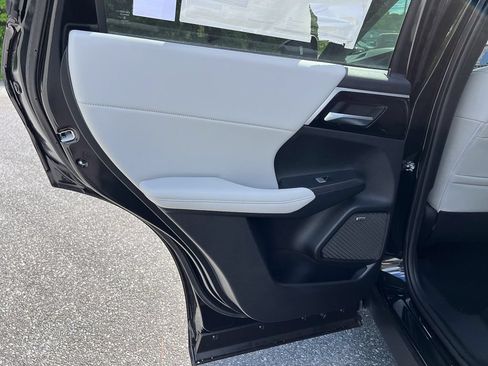New 2026 Mitsubishi Outlander SE AWD/4WD image 25