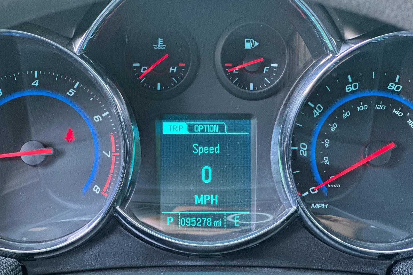Used 2016 Chevrolet Cruze LT FWD image 23