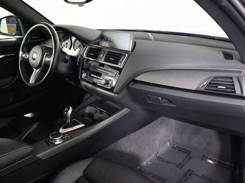 Used 2017 BMW M2 RWD image 9