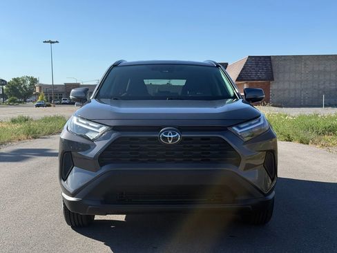 Used 2024 Toyota RAV4 XLE AWD/4WD image 7