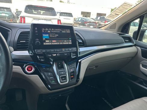 Used 2021 Honda Odyssey Elite image 34