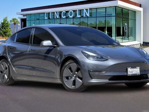 Used 2023 Tesla Model 3 Standard Range RWD image 2