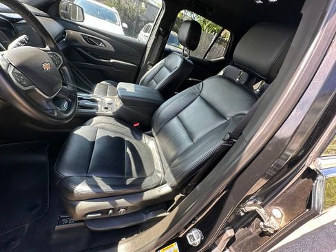 Used 2024 Chevrolet Traverse LT w/ LPO, Cargo Package AWD/4WD image 9
