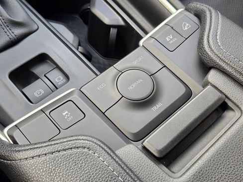 Used 2025 Toyota Grand Highlander AWD Hybrid image 25