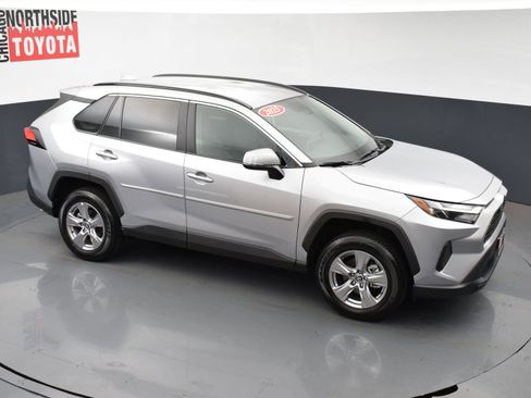Used 2025 Toyota RAV4 XLE image 20