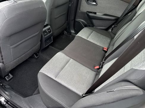 Used 2021 Nissan Rogue SV AWD/4WD image 14