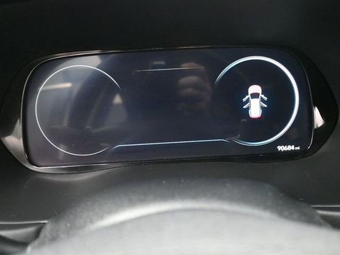 Used 2022 Hyundai Palisade Limited w/ Winter Package image 16