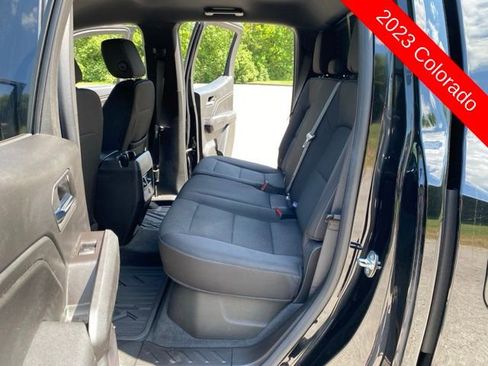 Used 2023 Chevrolet Colorado LT w/ LT Convenience Package AWD/4WD image 37