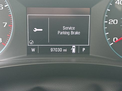Used 2023 Chevrolet Traverse LS AWD/4WD image 19