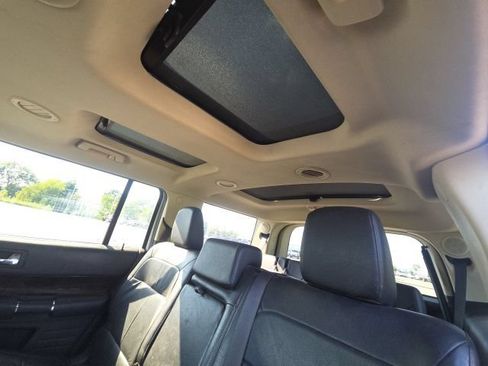 Used 2013 Ford Flex Limited FWD image 19