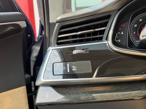 Used 2021 Audi Q7 3.0T Prestige AWD/4WD image 10
