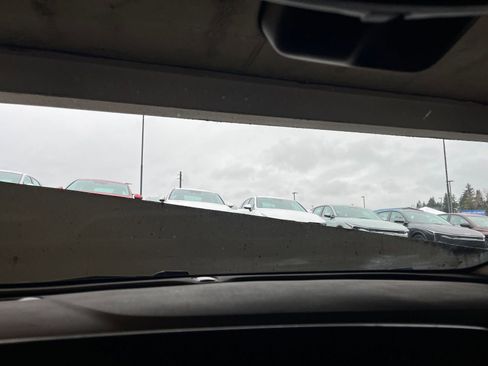 Used 2025 Buick Encore GX Preferred image 17