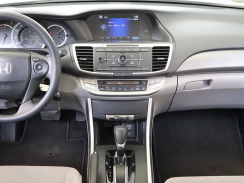 Used 2013 Honda Accord LX image 16