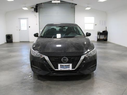 Used 2023 Nissan Sentra SV image 3