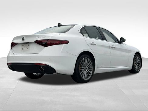 Used 2020 Alfa Romeo Giulia Ti AWD/4WD image 7